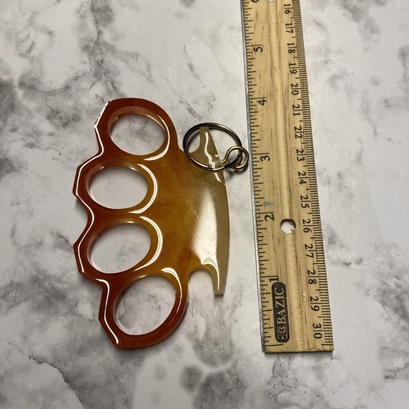 Knuckles keychain - Picture 5 of 5